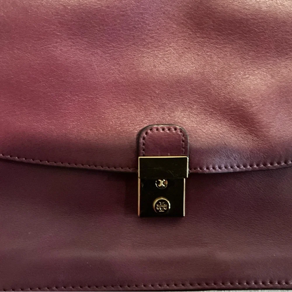 Tory Burch Priscilla gold chain plum leather shoulder bag handbag push lock